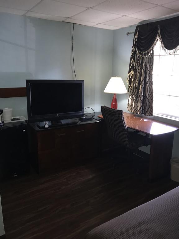 Winton Inn & Suites Barnwell Εξωτερικό φωτογραφία
