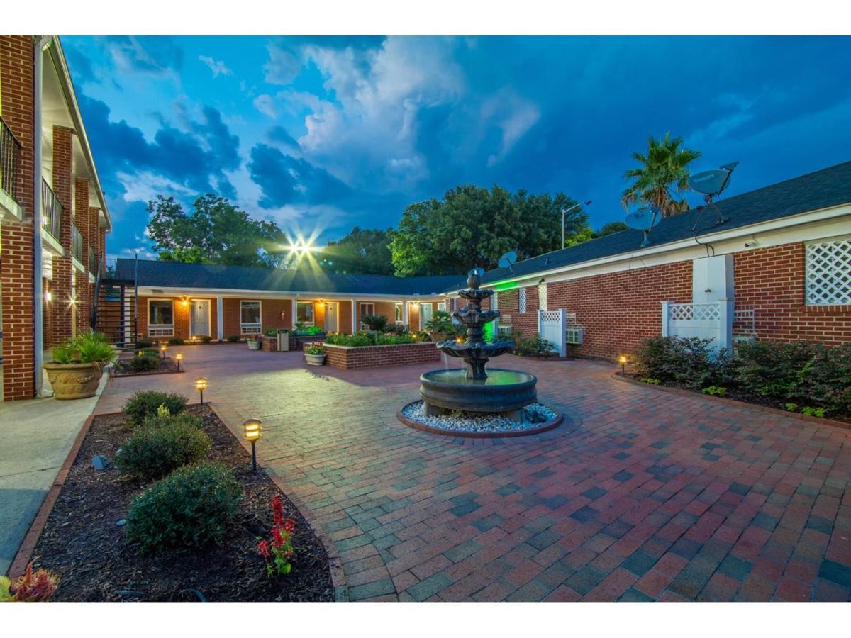 Winton Inn & Suites Barnwell Εξωτερικό φωτογραφία